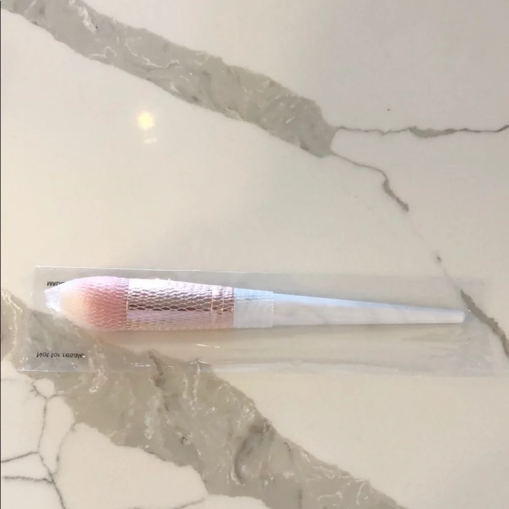 🌸5/$25🌸 Farah makeup brush